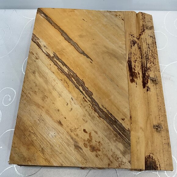 Hand-Carved Wooden Photo Album With Lighthouse Design - Picture 5 of 8